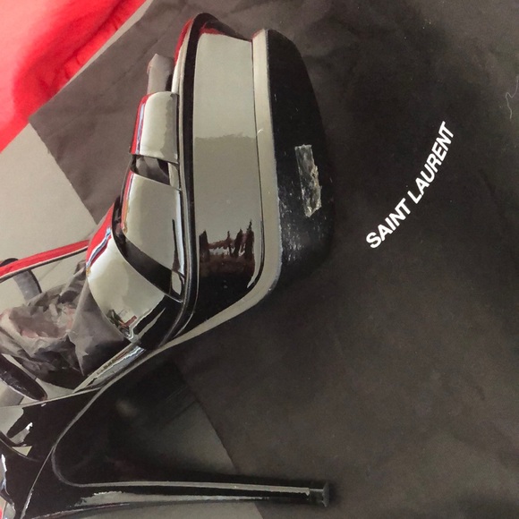 SAINT LAURENT Tribute T-Strap Platform Sandal - Picture 6 of 6